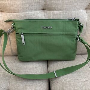 Baggallini Memento Anti-Theft Green Crossbody Bag